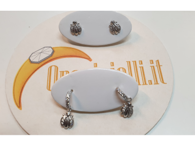 Coccinella con zirconi in oro bianco