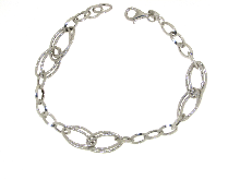 https://orogioielli.it/immagini/Bracciale_a_maglie_ovali_in_oro_bianco_vendita_oro_gioielli_bigiotteria_a_prezzi_imbattibili_271215635_Small.png