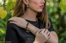 https://orogioielli.it/immagini/Outfit_Orecchini_+_Girocollo_+_Bracciale_so_Woman_so_Chic_vendita_oro_gioielli_bigiotteria_a_prezzi_imbattibili_71141948_Small.png